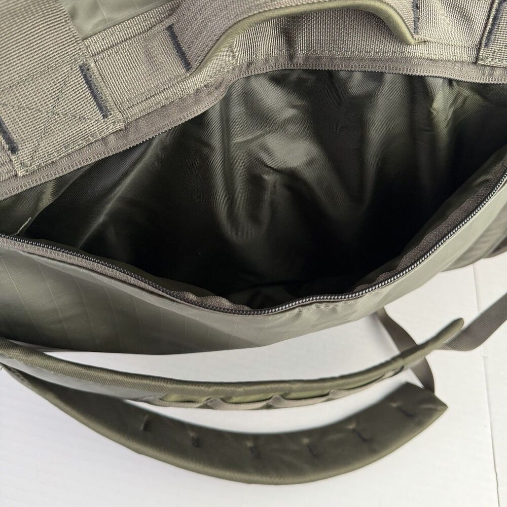 The North Face Base Camp Voyager 32L Duffel Bag Taupe Green Backpack - Picture 7 of 16